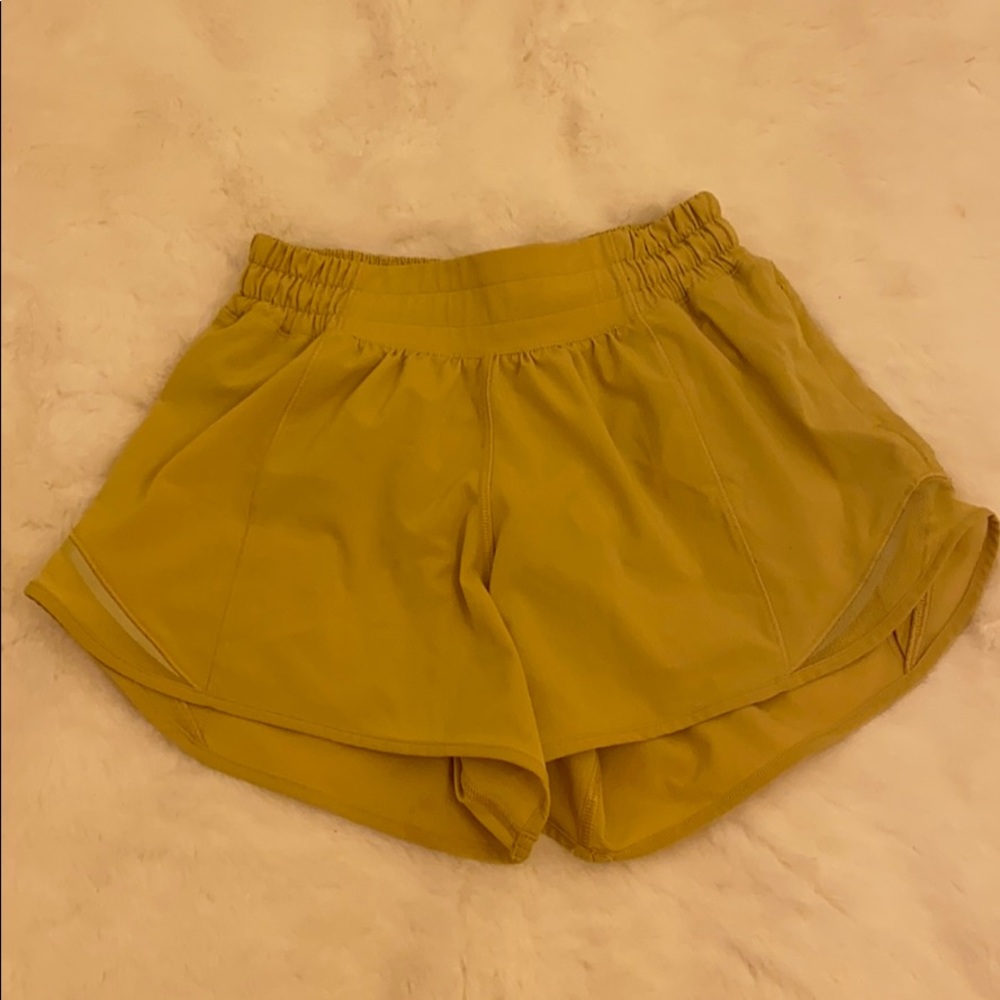 ~SOLD~lululemon hotty hot shorts